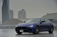 3代目となる新型「マセラティ・ギブリ」は、過去2代の2ドアモデルとは異なる4ドアサルーンとして、2013年4月の上海モーターショーでデビューした。
    