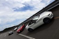 「マツダ・ロードスター」に決めたものの、どのグレードがいいのか。運動性能から装備まで、本誌では詳しく比較しています。