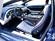 ディアブロ6.0は、2650mmのホイールベースに、全長×全幅×全高＝4470×2040×1105mmのボディを載せる。