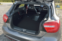 （写真をクリックすると、荷室のアレンジが見られます）