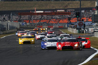 GT500クラスのスタートシーン