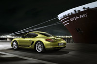 ポルシェ、新型スポーツカー「ケイマンR」を発売の画像