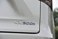 レクサスNX300h“バージョンL”（4WD/CVT）【試乗記】の画像