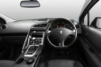 「プジョー3008」の新エントリーモデル限定発売の画像