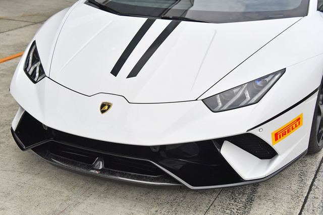 ランボルギーニ・ウラカン ペルフォルマンテ（4WD/7AT）【試乗記