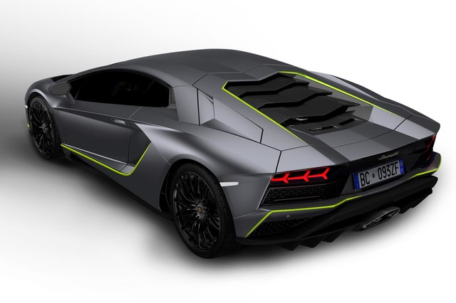 ランボルギーニアヴェンタドール クーペ ジャパンリミテッドエディション仕様 新登場！LB-WORKS アヴェンタドールのリミテッドエディション