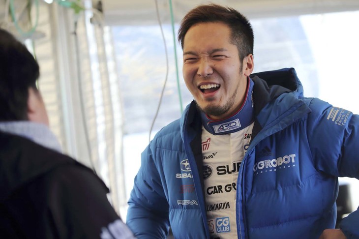 予選16番手から果敢な追い上げを見せ、チームに貴重な1ポイントをもたらした久保凜太郎選手。今後の展開に期待大！