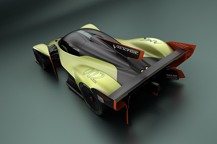 アストンマーティン・ヴァルキリーAMRプロ