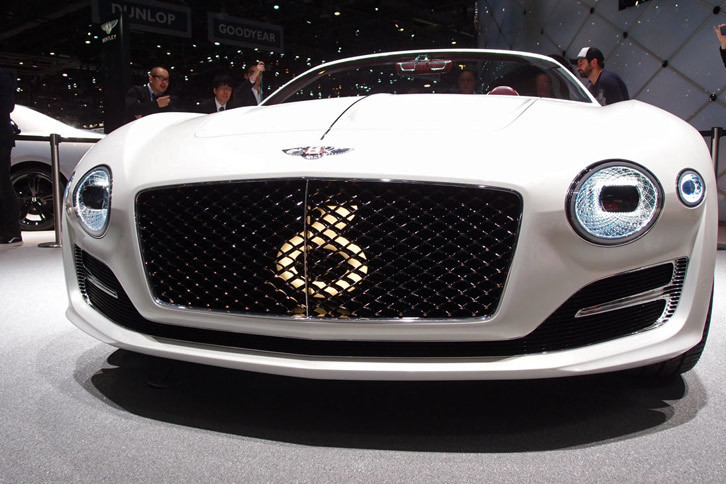 ベントレーEXP 12 スピード6e