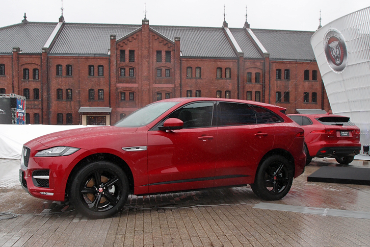 Fペース 35t Rスポーツ