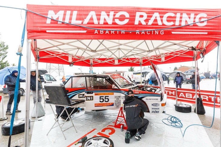 「デルタ」や「クリオ マキシ」を走らせる有力チームのミラノレーシング。名前はミラノだけど本拠地はフランス。
