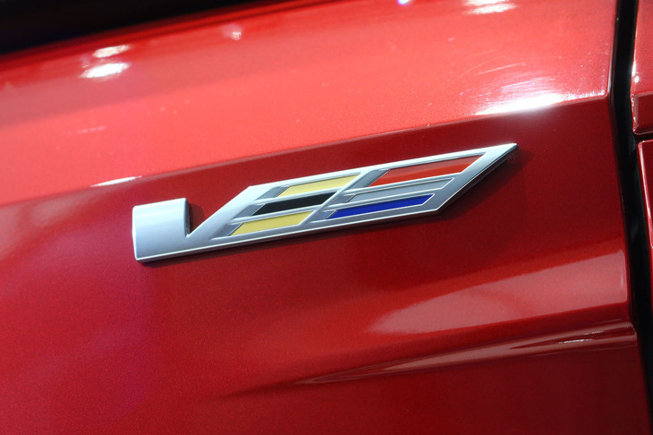 キャデラック・リリックV（リアエンブレム）