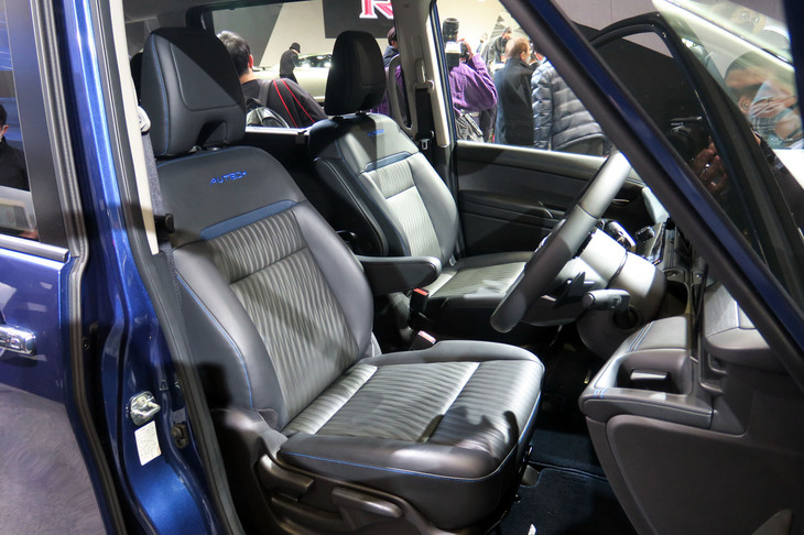 日産セレナAUTECHカスタマイズド