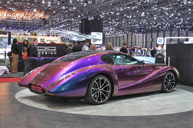 イードン・グリーン ブラック クィリンV12クーペ（エクステリア）