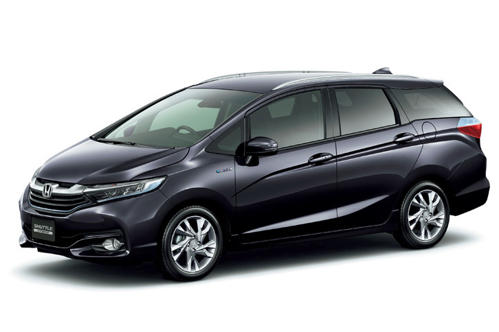 「シャトル ハイブリッドZ」。写真のボディーカラーはルーセブラック・メタリック。