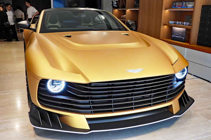 アストンマーティン・ヴァリアント（フロントマスク）