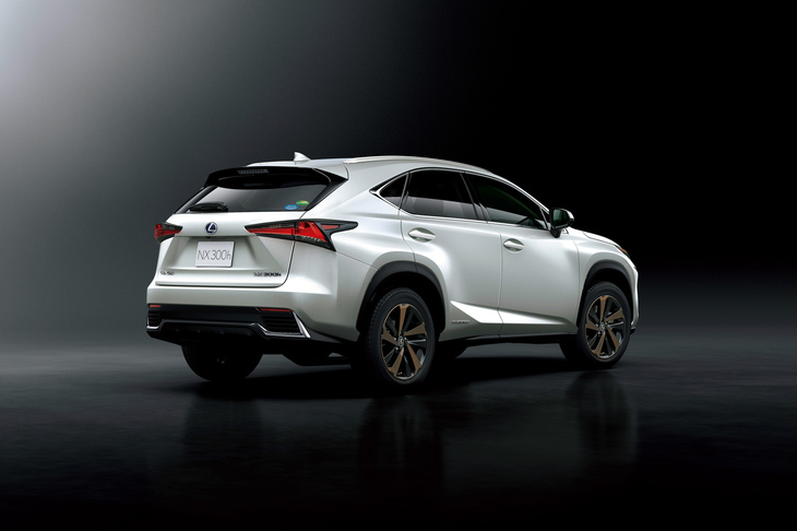 レクサスNX300h“バージョンL”