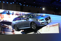 スバル、新型ワゴンの「レヴォーグ」を公開【東京モーターショー2013】