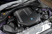 B58型3リッター直6ターボエンジンは最高出力387PSと最大トルク500N・mを発生。どこまでもスムーズなフィーリングだ。