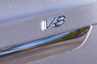 今回試乗した「ベンテイガ」は、最高出力550PSの4リッターV8ツインターボを搭載するモデル。2021年の第2四半期以降に最高出力635PSの6リッターW12ツインターボを搭載する「ベンテイガ スピード」が導入される見込み。