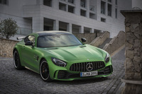 メルセデスAMG GT R