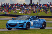ホンダ、新型「NSX」の走る姿を披露【Movie】