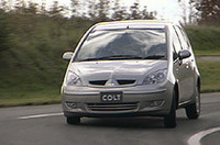 【Movie】三菱「コルト」 VS ライバルの画像