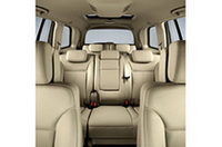 メルセデスの7人乗りSUV「GLクラス」初公開【デトロイトショー06】の画像