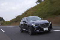 
	「CX-3」の「XDツーリング Lパッケージ」は、安全装備や運転支援システムが“全部のせ”となる、最上級モデル。
	