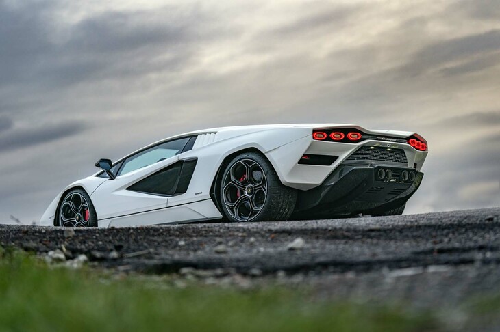 ランボルギーニ・カウンタックLPI800-4