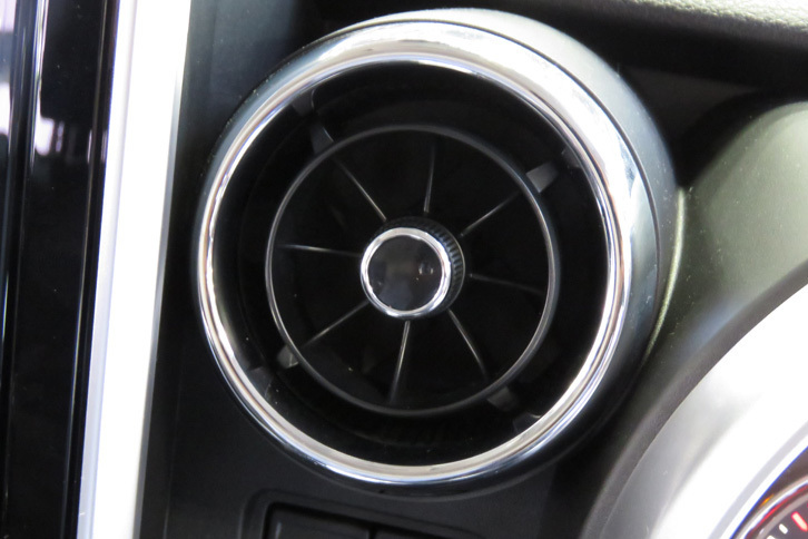 スズキ・スペーシア カスタム コンセプト（エアコン送風口）