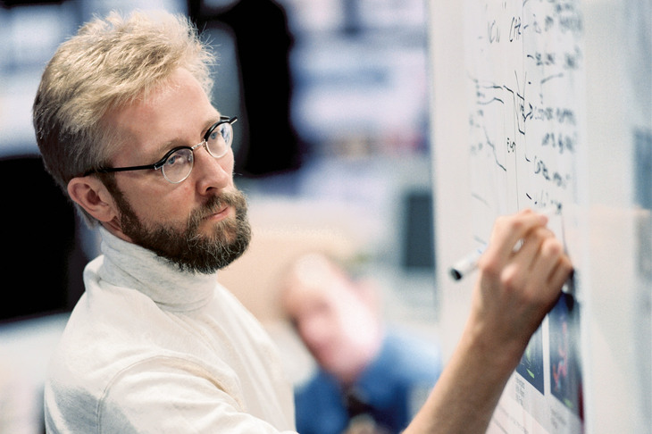 1992年から2009年まで、BMWのチーフデザイナーとして活躍したクリストファー・エドワード・バングル。後任にはエイドリアン・ファン・ホーイドンクが就いた。