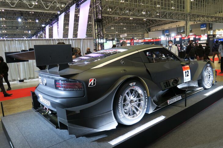 ブリヂストンの競技用タイヤを装着した、TEAM IMPULの「Nissan Z GT500」。