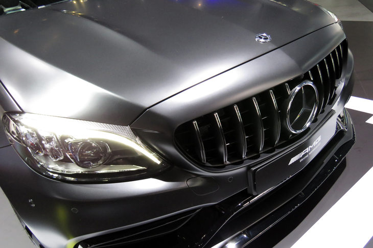 メルセデスAMG C63 Sクーペ（フロントグリル）