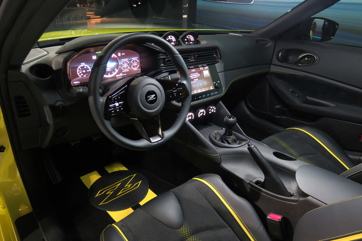 日産フェアレディZ プロトタイプ（インストゥルメントパネルまわり）