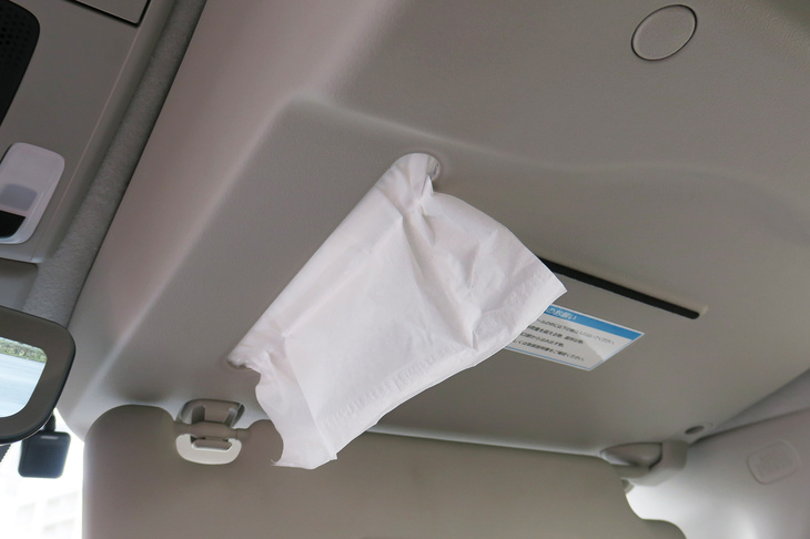 ホンダ・ステップワゴンe：HEVエアー ホンダアクセス用品装着車（大型ルーフコンソール）