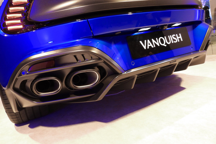 アストンマーティン・ヴァンキッシュ ヴォランテ（マフラー／リアディフューザー）