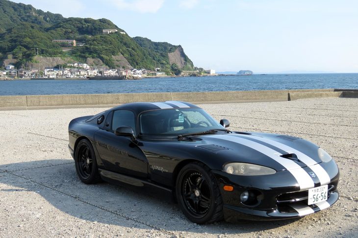 前にも増してグイグイ走るようになった「バイパー」に乗って、やってきました金谷港。バウムクーヘンが大変おいしゅうございました。