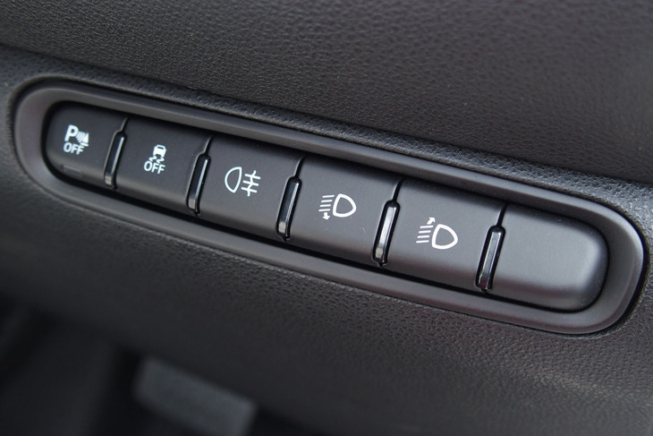 フィアット500eオープン（灯火スイッチ）