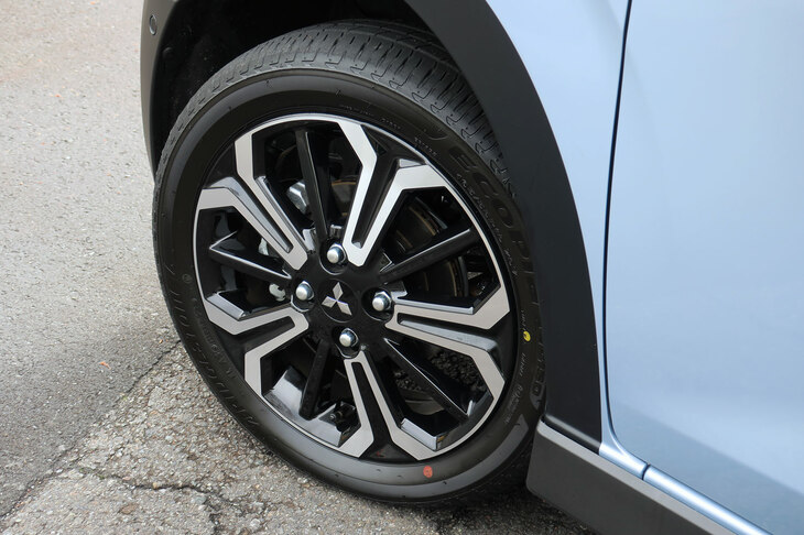 三菱eKクロスEV P（タイヤ＆ホイール）