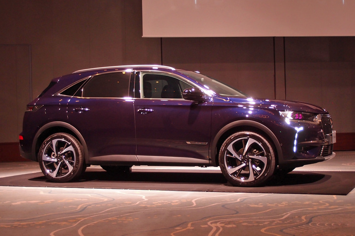 「DS 7クロスバック」のボディーサイズは全長×全幅×全高＝4590×1895×1635mm。ホイールベースは2730mmとなっている。