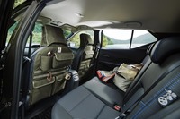 アウトドアブランドとコラボした特別な「日産キックス」限定発売の画像