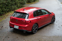 「フォルクスワーゲン・ゴルフ」に新型「GTI」登場　初代から受け継がれる伝統のスポーツモデルの画像