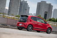 ボディーカラーには「トルネードレッド」「ピュアホワイト」「ディープブラックパールエフェクト」の全3色が用意されている。