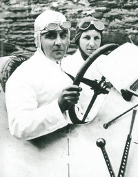 ベントレーの創業者であるウォルター・オーウェン・ベントレー（1888-1971）。ベントレーを離れてからも、ラゴンダやアストンマーティンでエンジニアとして活躍した。