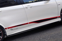 ボディー下端のG'sストライプは1万7850円（1台分）のオプション。ストライプは赤と銀、ロゴは黒と銀から選択できる。