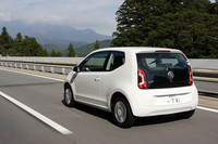 【スペック】move up!（2ドア）：全長×全幅×全高＝3545×1650×1495mm／ホイールベース＝2420mm／車重＝900kg／駆動方式＝FF／1リッター直3DOHC12バルブ（75ps/6200rpm、9.7kgm/3000-4300rpm）／価格＝149万円（テスト車＝同じ）