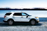 フォード、新型「エクスプローラー」を発表の画像