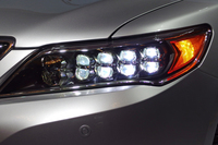 ジュエルアイLEDヘッドライト