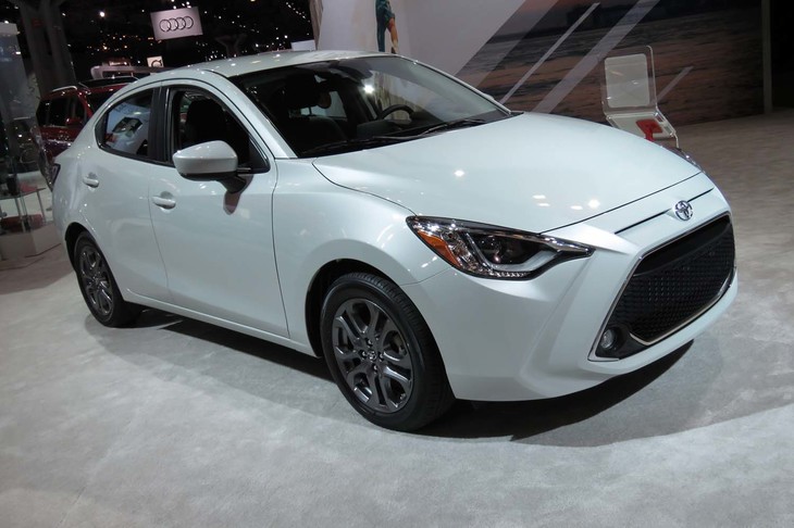 トヨタ・ヤリスセダン